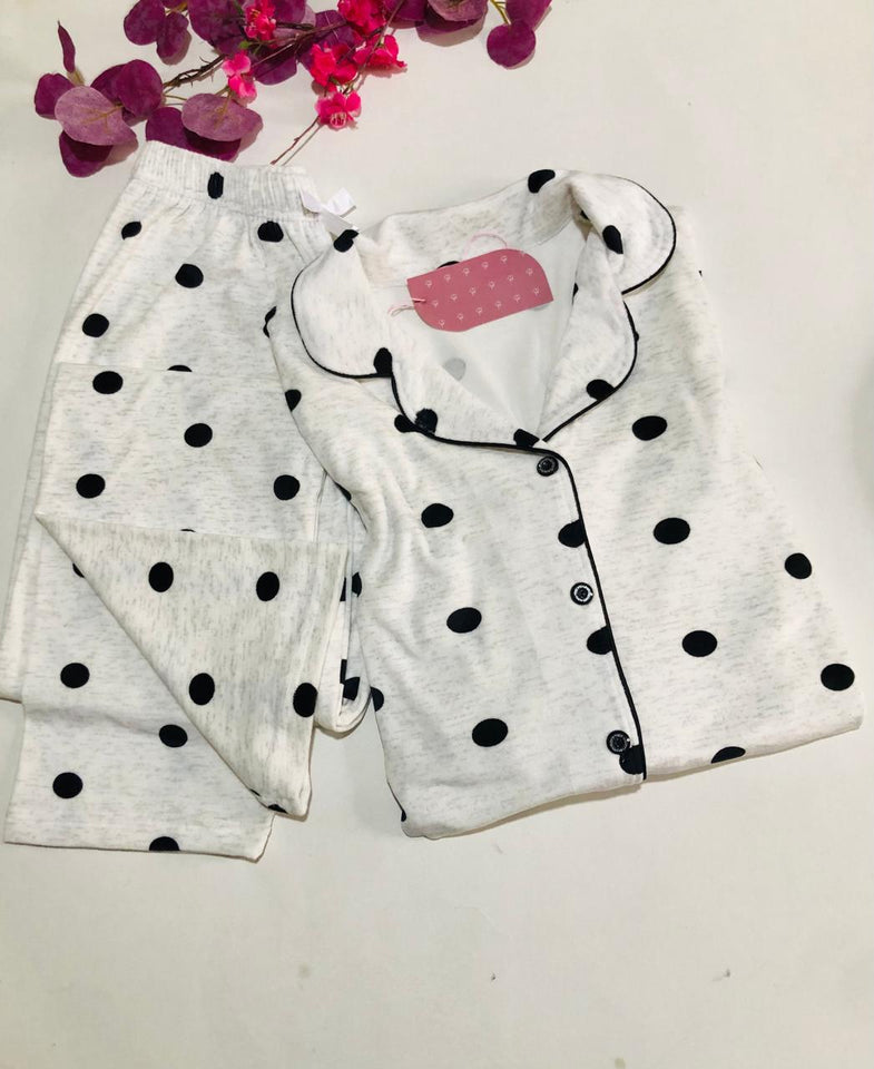 Pyjama Flora – Élégance botanique et douceur printanière